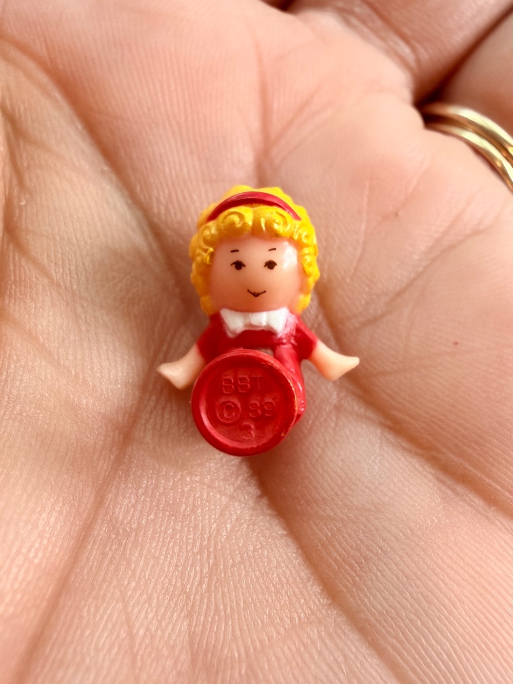 Vintage Polly Pocket 1989 Bluebird Figure Red Dress Townhouse Cafe Replacement - Picture 10 of 11